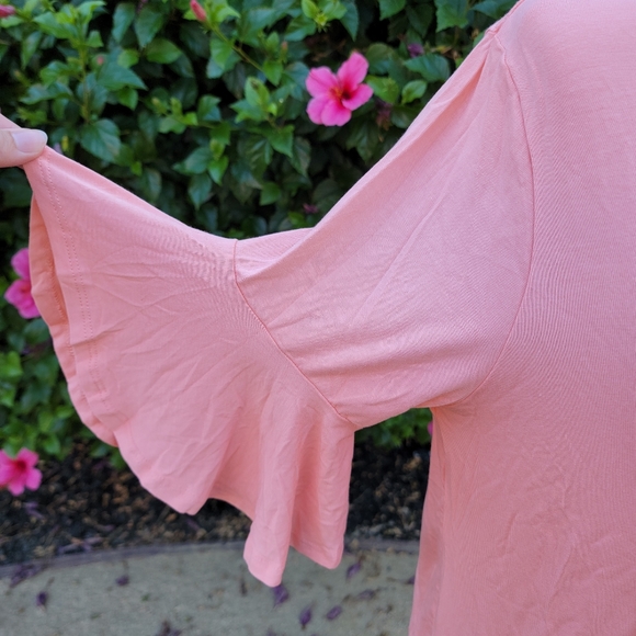 New LG Peach Bell Sleeve Top - Picture 4 of 8
